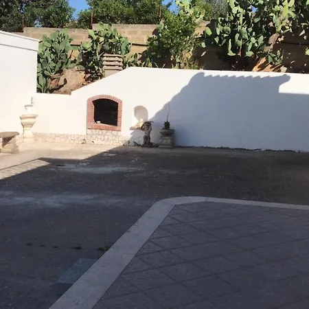 Paci Sulle Colline Salentine Villa Parabita